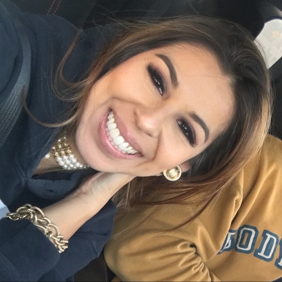 Meet your Posher, Analisa - Picture 2 of 8